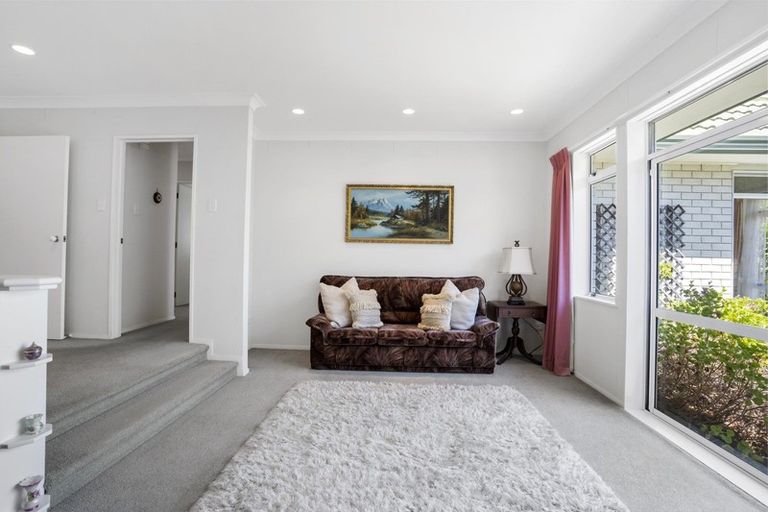 Photo of property in 1/67 Simmental Crescent, Somerville, Auckland, 2014