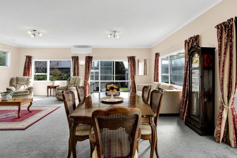 Photo of property in 17 Albion Street, Hawera, 4610