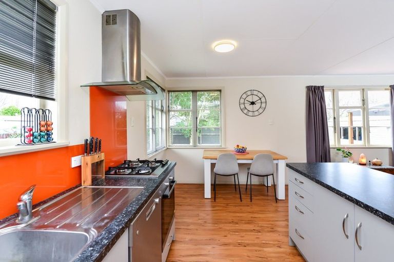 Photo of property in 13 Watts Crescent, Hamilton East, Hamilton, 3216