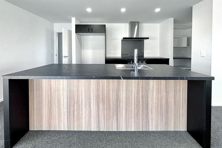 Photo of property in 10 Applegrove Crescent, Belfast, Christchurch, 8051