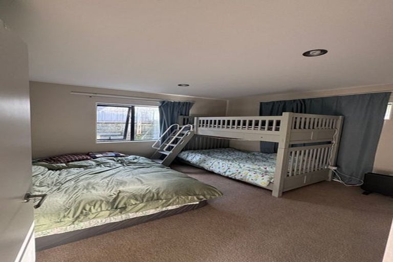 Photo of property in 118a Parkvale Road, Karori, Wellington, 6012