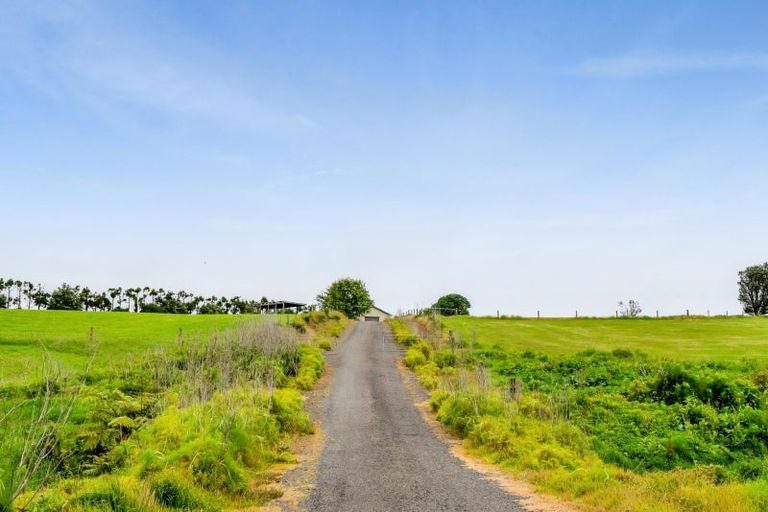 Photo of property in 17 Ranfurly Street, Waitara, 4320