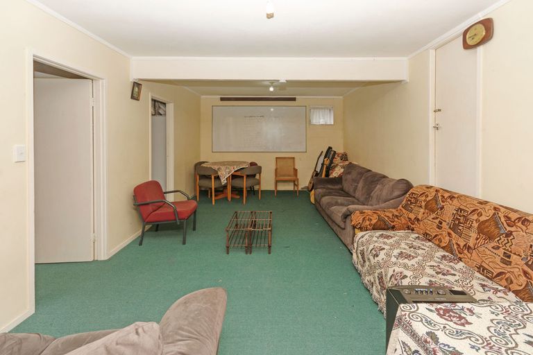 Photo of property in 45 Matuhi Rise, Henderson, Auckland, 0612