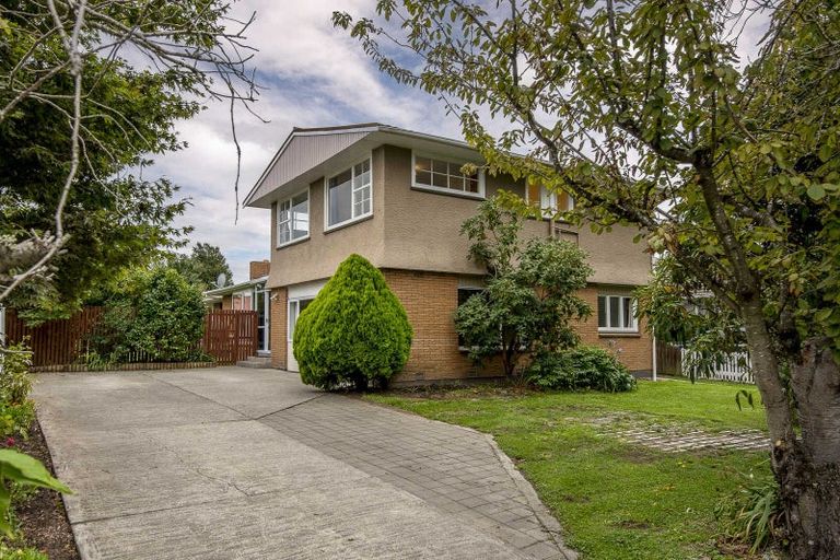 Photo of property in 64 Parkstone Avenue, Ilam, Christchurch, 8041
