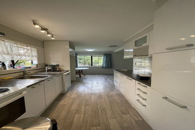 Photo of property in 7 Hamblyn Place, Ranui, Auckland, 0612