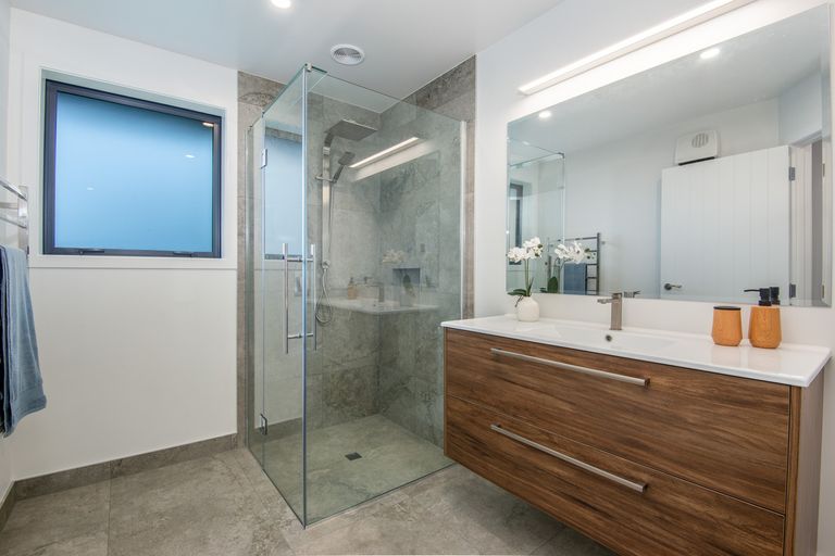 Photo of property in 44 Constitution Avenue, Milton, 9220