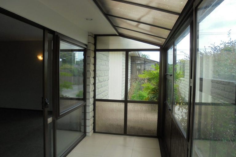 Photo of property in 1/204 Grimseys Road, Redwood, Christchurch, 8051