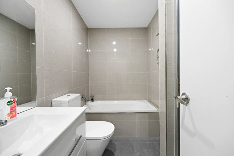 Photo of property in 3/2 Rosalind Street, Deanwell, Hamilton, 3206