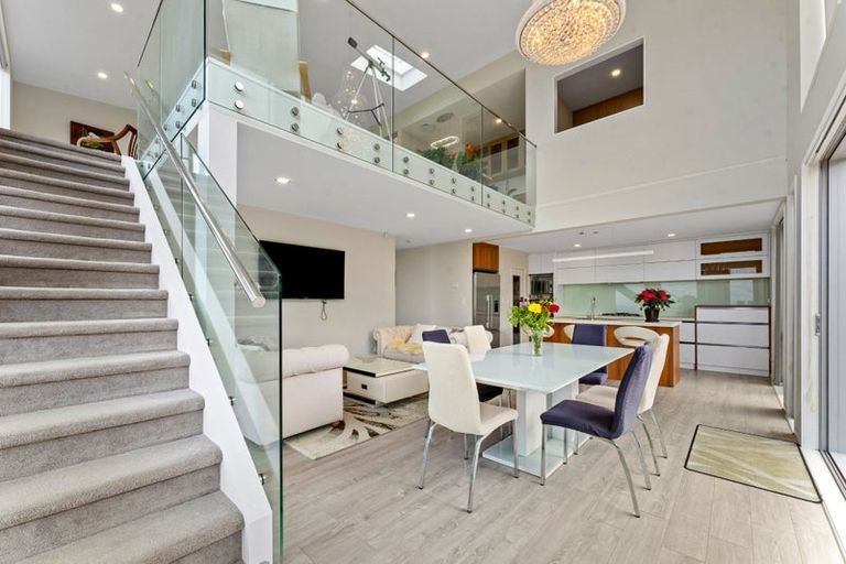 Photo of property in 126-128 Lax Crescent, Leigh, 0985