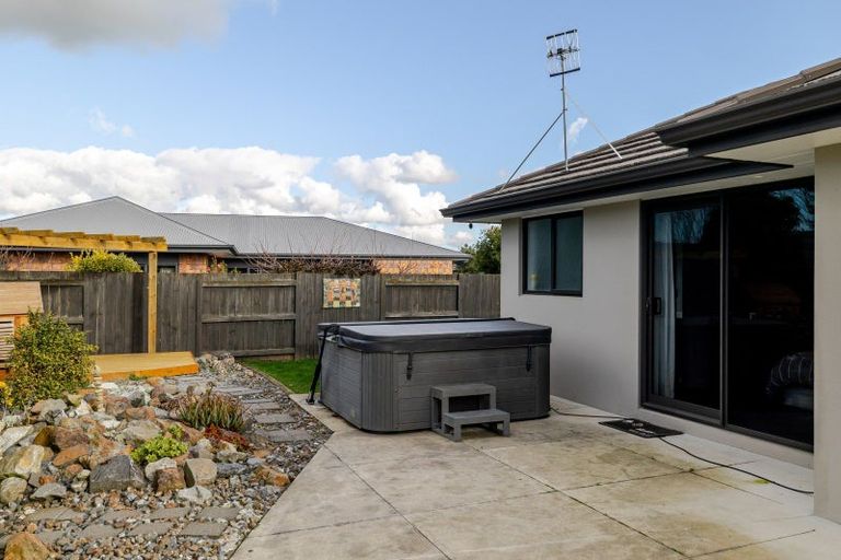 Photo of property in 12 Peckham Lane, Ashhurst, 4810