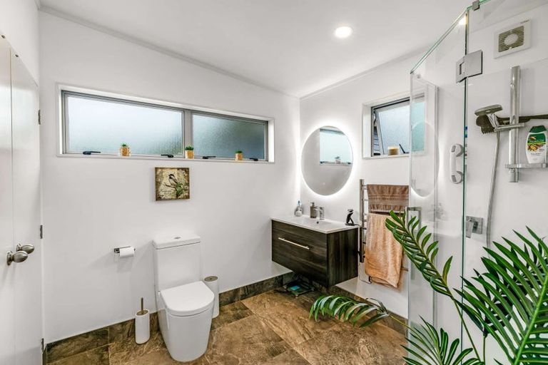 Photo of property in 24 Omana Avenue, Shelly Beach, Helensville, 0874