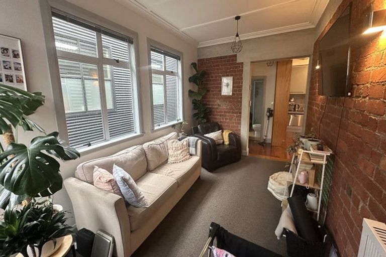 Photo of property in 98 Riddiford Street, Newtown, Wellington, 6021