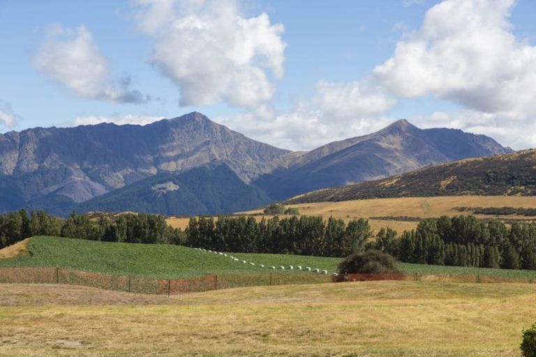 Photo of property in 7 Torridon Court, Jacks Point, Queenstown, 9371