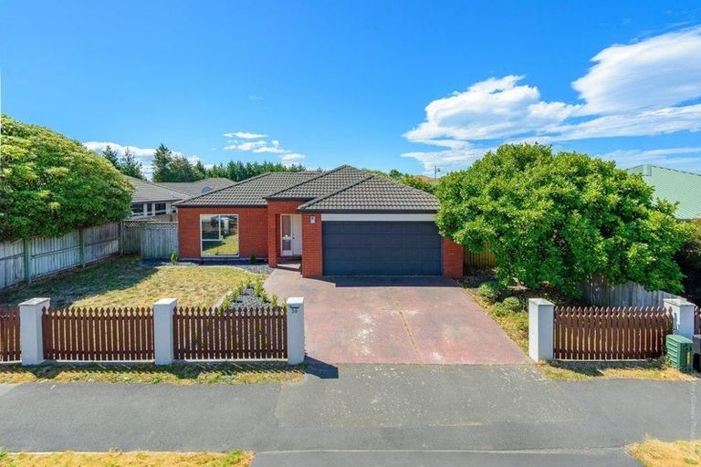 Photo of property in 56 Beach Road, North New Brighton, Christchurch, 8083