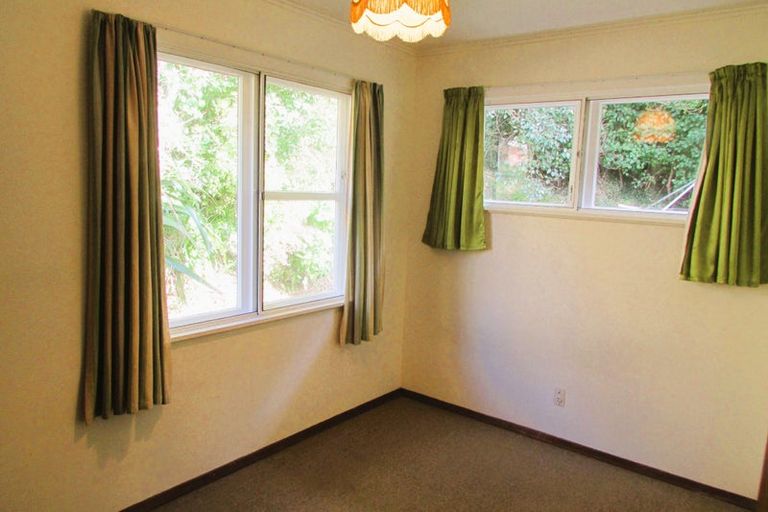 Photo of property in 22 Chester Road, Tawa, Wellington, 5028