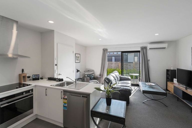 Photo of property in 8 League Lane, Phillipstown, Christchurch, 8011