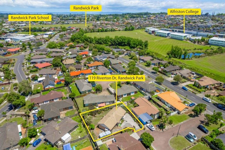 Photo of property in 119 Riverton Drive, Randwick Park, Auckland, 2105
