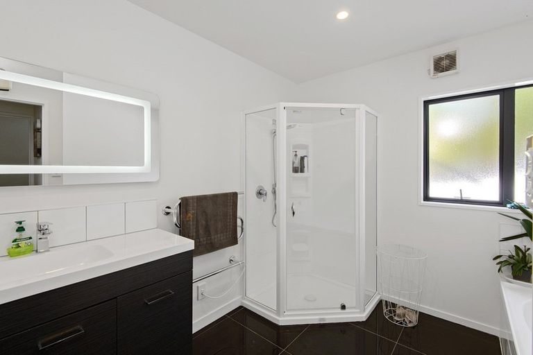 Photo of property in 10a Dalefield Drive, Cashmere, Christchurch, 8022