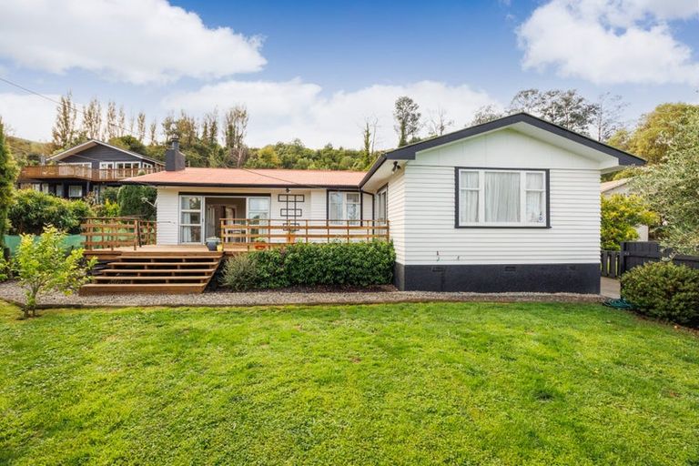 Photo of property in 453 Aokautere Drive, Aokautere, Palmerston North, 4471