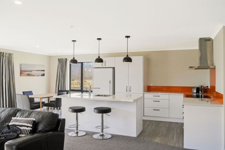 Photo of property in 1 Cirrus Place, Omarama, 9412