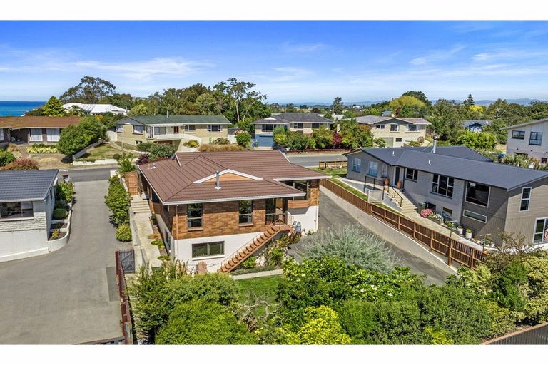 Photo of property in 10 Oakleigh Crescent, Oamaru North, Oamaru, 9400