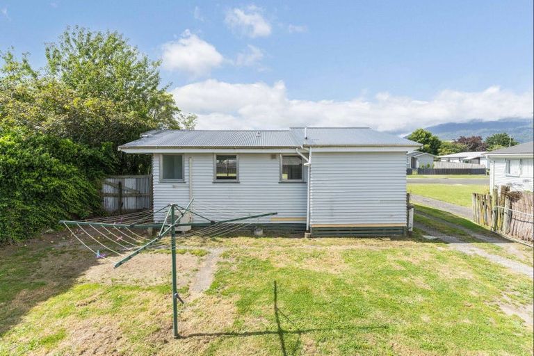 Photo of property in 28 Rota Street, Turangi, 3334