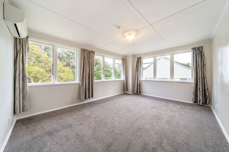 Photo of property in 91 Mungavin Avenue, Ranui, Porirua, 5024