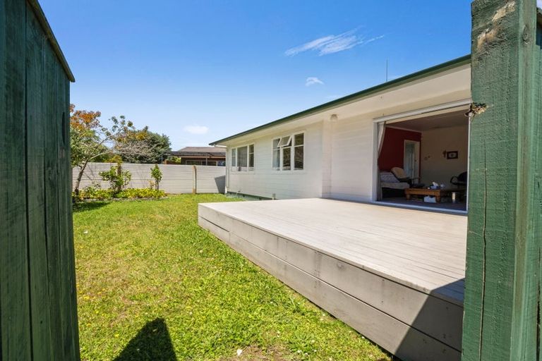 Photo of property in 30 Ruamahanga Crescent, Terrace End, Palmerston North, 4410