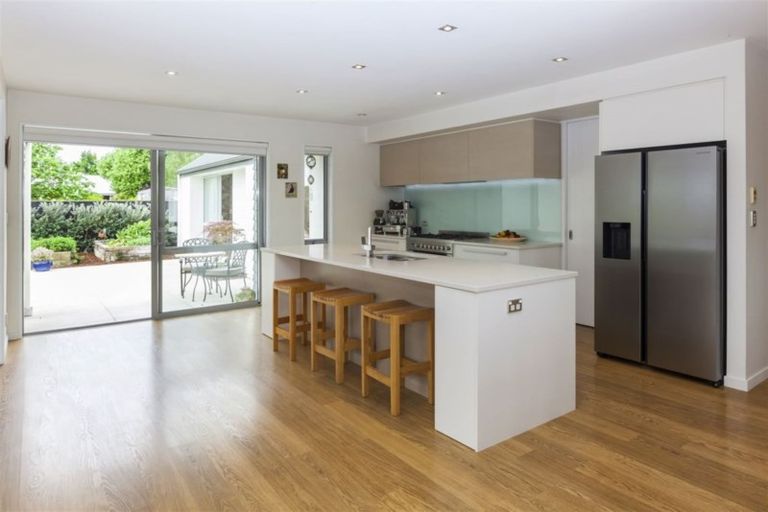 Photo of property in 17 Crown Close, Prebbleton, 7604