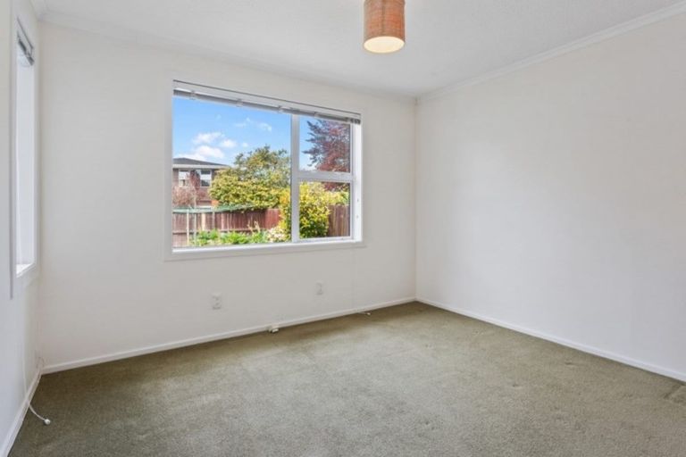 Photo of property in 3 Glenavon Place, Ilam, Christchurch, 8041