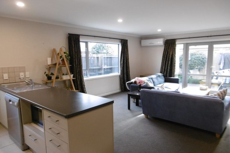 Photo of property in 15 Grove Road, Addington, Christchurch, 8024