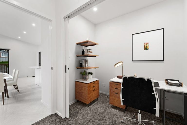 Photo of property in 12 Capitol Road, Matakatia, Whangaparaoa, 0930