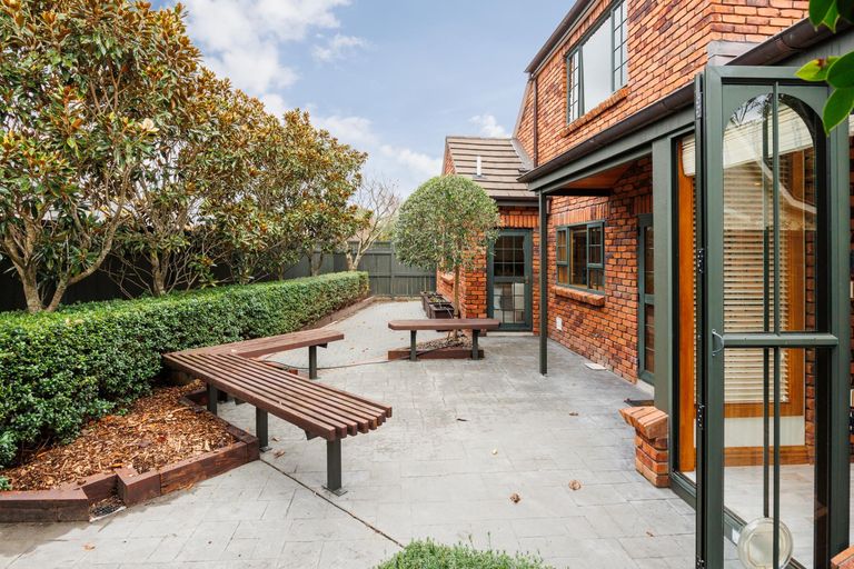 Photo of property in 52 Ihaka Street, Hokowhitu, Palmerston North, 4410