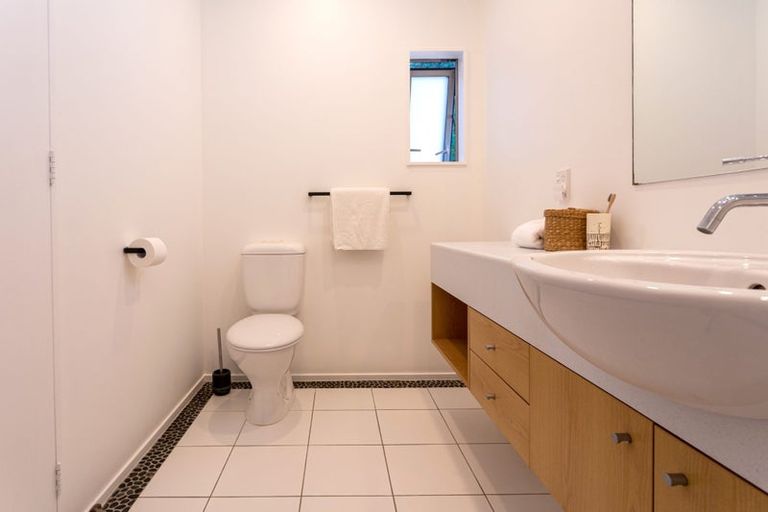 Photo of property in 394 The Esplanade, Island Bay, Wellington, 6023