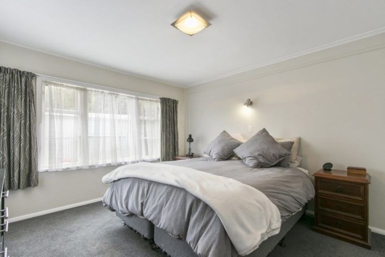 Photo of property in 4 Coast Road, Wainuiomata, Lower Hutt, 5014