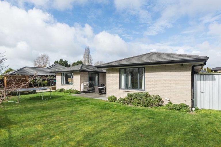 Photo of property in 28a Springwater Avenue, Northwood, Christchurch, 8051