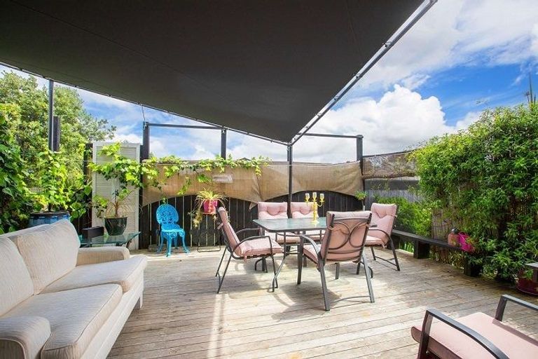 Photo of property in 16b Insley Street, Mangawhai, 0505