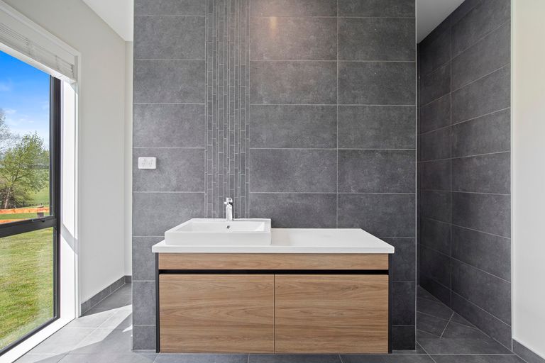 Photo of property in 80 Brewster Road, Pukekawa, Tuakau, 2696