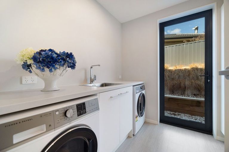 Photo of property in 11 Alice Burn Drive, Luggate, Cromwell, 9383