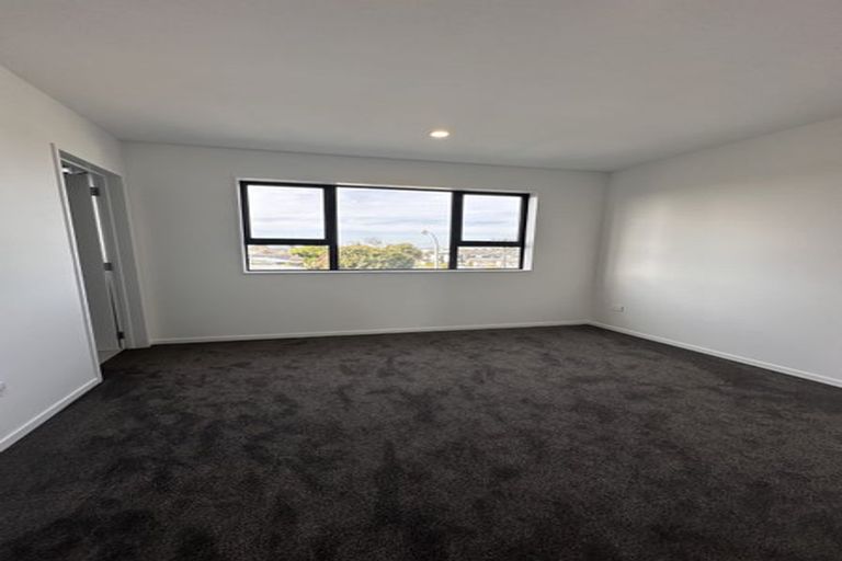 Photo of property in 2/2a Cambridge Road, Manurewa, Auckland, 2102