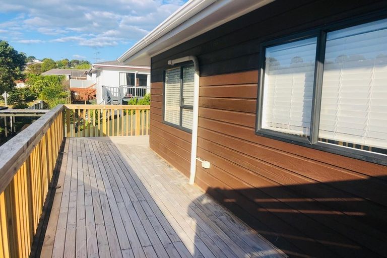 Photo of property in 1/111 Spinella Drive, Bayview, Auckland, 0629