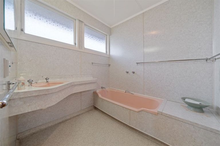 Photo of property in 48 Windsor Street, Terrace End, Palmerston North, 4410