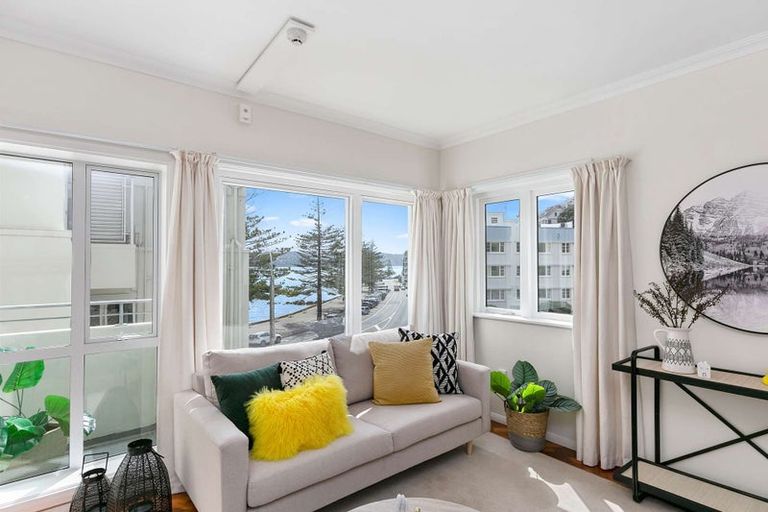 Photo of property in Rehutai Flats, 5/268 Oriental Parade, Oriental Bay, Wellington, 6011