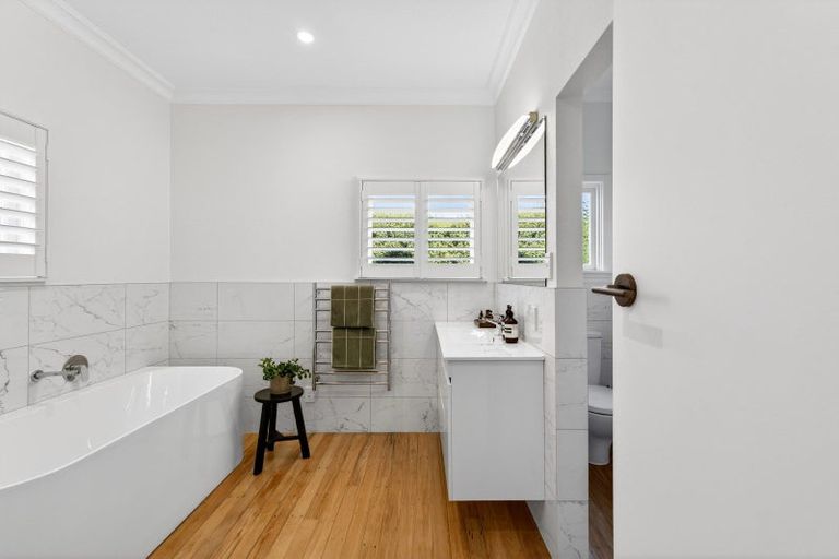 Photo of property in 22 Hunters Hill, Havelock North, 4130