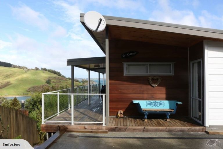 Photo of property in 79 Clinton Road, Tawharanui Peninsula, Warkworth, 0986