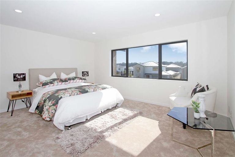 Photo of property in 24 Mettam Drive, Swanson, Auckland, 0614