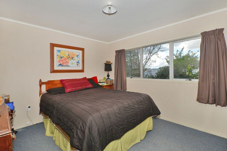 Photo of property in 54 Nottingham Street, Karori, Wellington, 6012