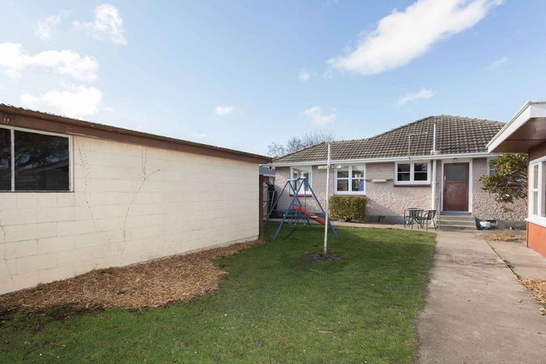 Photo of property in 121 Marshland Road, Shirley, Christchurch, 8061