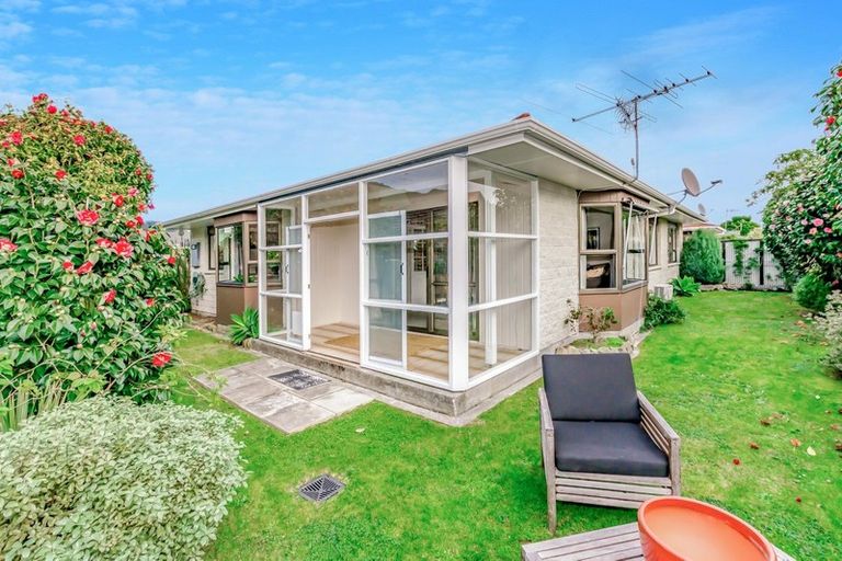 Photo of property in 7b Awanui Drive, Waikanae, 5036