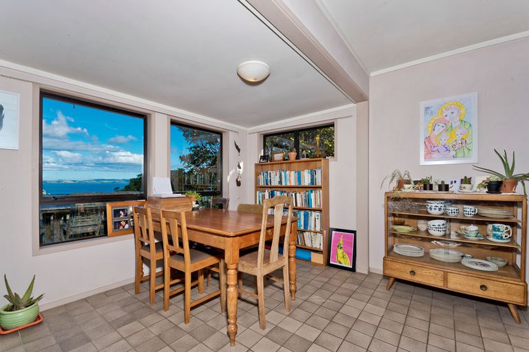 Photo of property in 6 Barrier View Road, Leigh, 0985